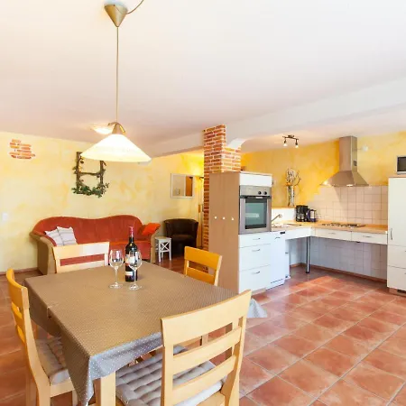 Katzenmaier Apartment