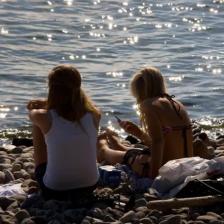 아파트 Katzenmaier, Bauernhof- Und Familienurlaub Am Bodensee, Grosszuegig Wohnen, Messenah Und Teils Barrierefrei, Spielangebot Fuer Drinnen Und Draussen, Parkplatz Am Haus, Gute Oepnv-anbindung *