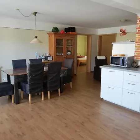 아파트 Katzenmaier, Bauernhof- Und Familienurlaub Am Bodensee, Grosszuegig Wohnen, Messenah Und Teils Barrierefrei, Spielangebot Fuer Drinnen Und Draussen, Parkplatz Am Haus, Gute Oepnv-anbindung