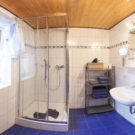 Katzenmaier, Bauernhof- Und Familienurlaub Am Bodensee, Grosszuegig Wohnen, Messenah Und Teils Barrierefrei, Spielangebot Fuer Drinnen Und Draussen, Parkplatz Am Haus, Gute Oepnv-anbindung