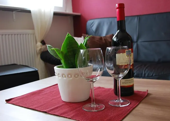 Katzenmaier, Bauernhof- Und Familienurlaub Am Bodensee, Grosszuegig Wohnen, Messenah Und Teils Barrierefrei, Spielangebot Fuer Drinnen Und Draussen, Parkplatz Am Haus, Gute Oepnv-anbindung 아파트 *