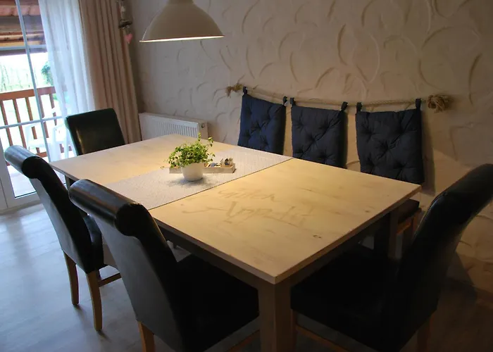 아파트 Katzenmaier, Bauernhof- Und Familienurlaub Am Bodensee, Grosszuegig Wohnen, Messenah Und Teils Barrierefrei, Spielangebot Fuer Drinnen Und Draussen, Parkplatz Am Haus, Gute Oepnv-anbindung *