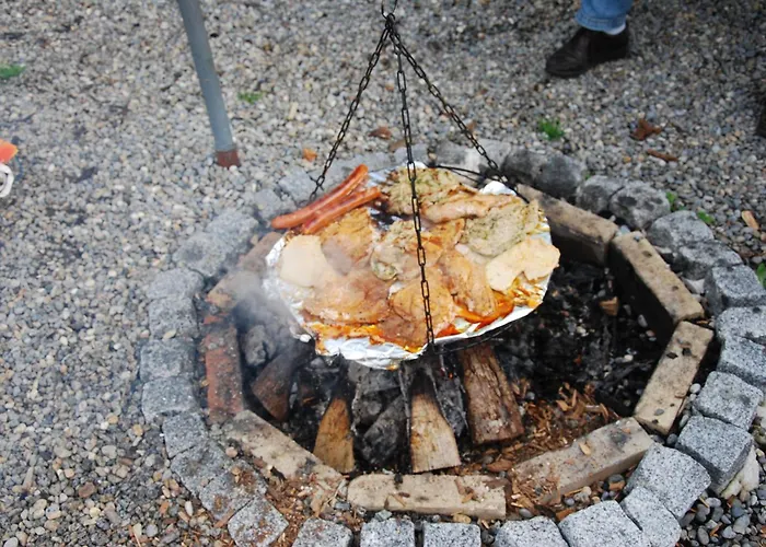 Katzenmaier, Bauernhof- Und Familienurlaub Am Bodensee, Grosszuegig Wohnen, Messenah Und Teils Barrierefrei, Spielangebot Fuer Drinnen Und Draussen, Parkplatz Am Haus, Gute Oepnv-anbindung * 프리드리히스하펜