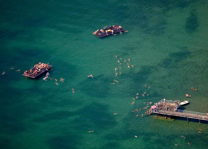 Katzenmaier, Bauernhof- Und Familienurlaub Am Bodensee, Grosszuegig Wohnen, Messenah Und Teils Barrierefrei, Spielangebot Fuer Drinnen Und Draussen, Parkplatz Am Haus, Gute Oepnv-anbindung 아파트 *