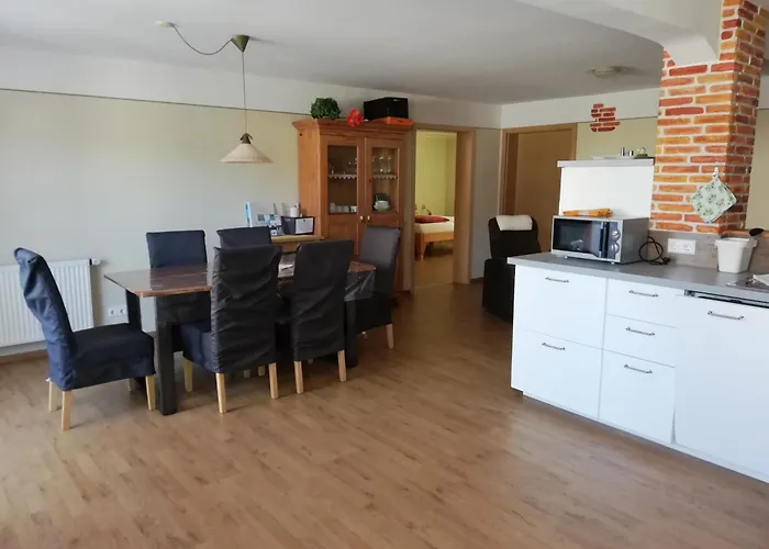 아파트 Katzenmaier, Bauernhof- Und Familienurlaub Am Bodensee, Grosszuegig Wohnen, Messenah Und Teils Barrierefrei, Spielangebot Fuer Drinnen Und Draussen, Parkplatz Am Haus, Gute Oepnv-anbindung