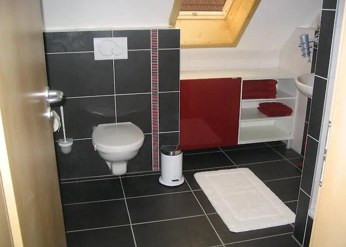 아파트 Katzenmaier, Bauernhof- Und Familienurlaub Am Bodensee, Grosszuegig Wohnen, Messenah Und Teils Barrierefrei, Spielangebot Fuer Drinnen Und Draussen, Parkplatz Am Haus, Gute Oepnv-anbindung